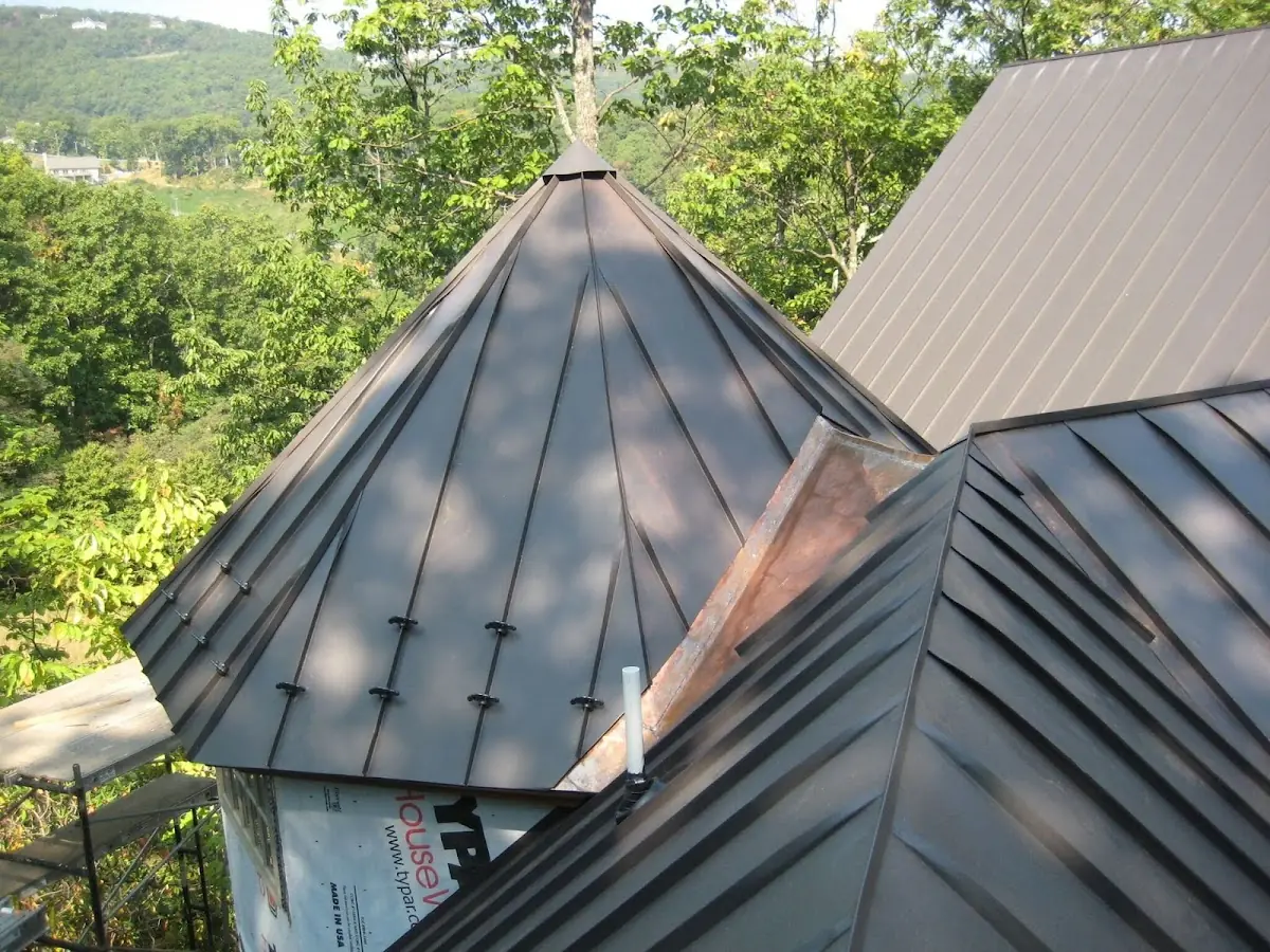 Professional Gutter Cleaning by Craftsman Roofing in Centerville